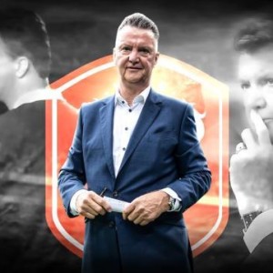 大厨三度来掌勺！世界杯迫近，范加尔能端出什么菜？